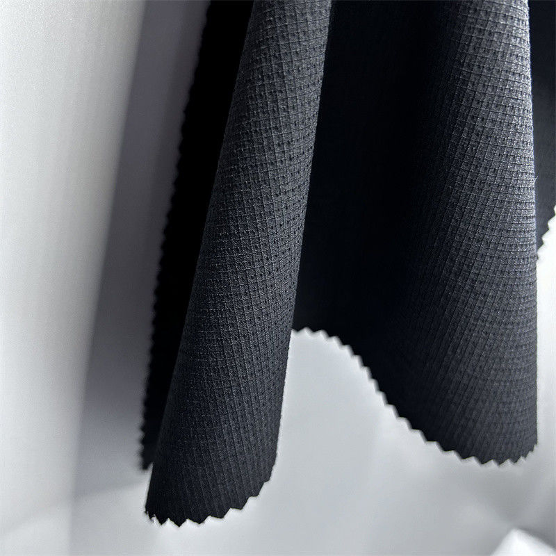半光沢ナイロン チェッカー型登山用布 厚い弾性質 屋外服用